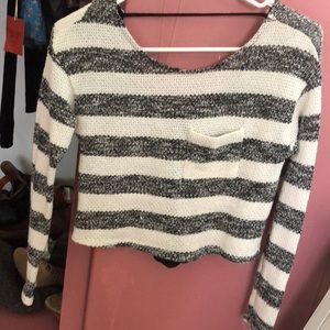 Long sleeve cropped sweater